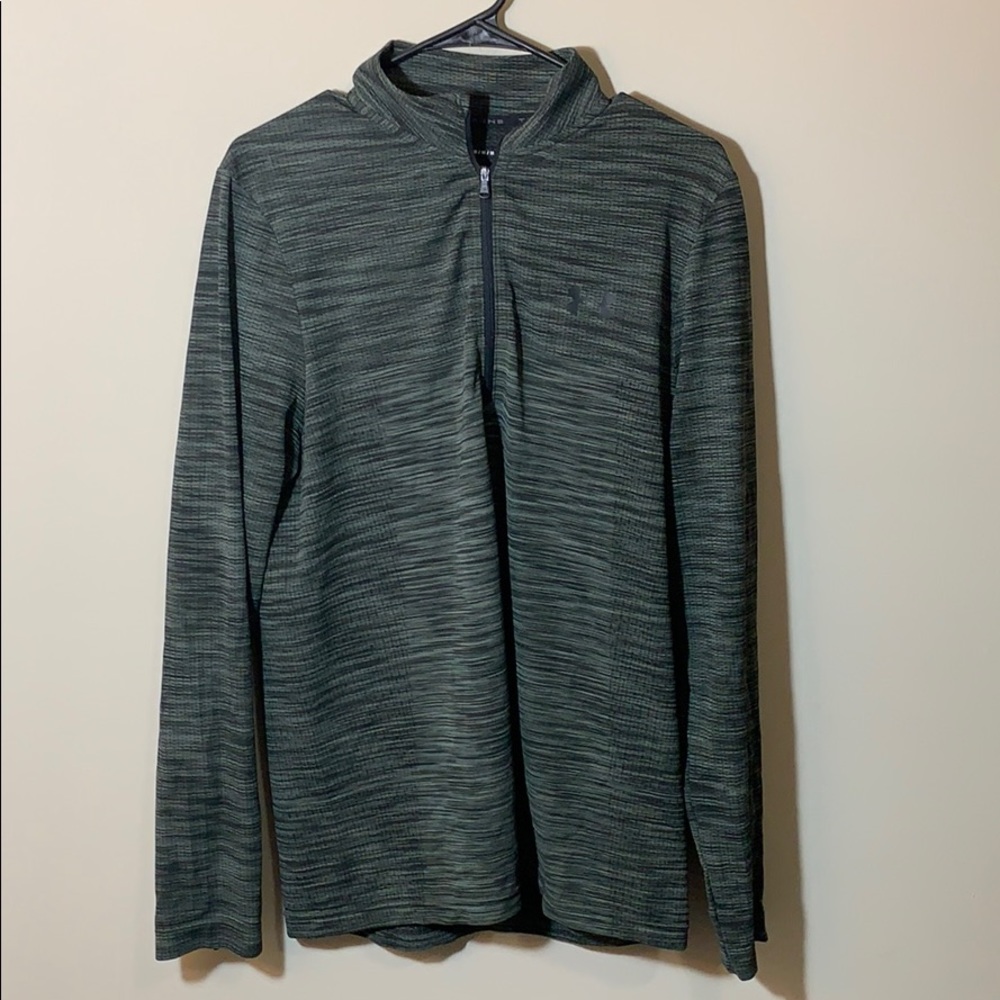 Under armpit threadborne quarter zip baselayer
